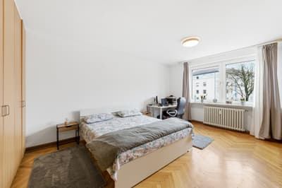 *Reserviert Großzügige 3-Zimmer Wohnung in der Nähe des Stadtzentrums zu verkaufen! — Bild 4