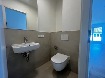 Eindrucksvolle 3-Zimmer Wohnung in bester Lage zu vermieten! — Bild 10