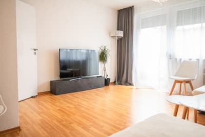 Helle Wohnung mit Südbalkon im Zentrum von Heilbronn zu verkaufen! — Bild 4