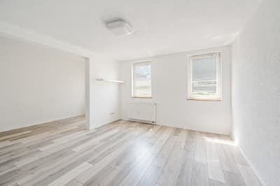 Attraktive 3- Zi. Wohnung mit ca. 5,5% Anfangsrendite in zentraler Lage zu verkaufen ! — Bild 4