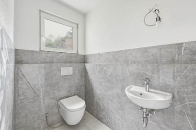 Bezugsfertiger KfW-55 Neubau in ruhiger Lage! Familienhaus mit Garten und viel Platz — Bild 7