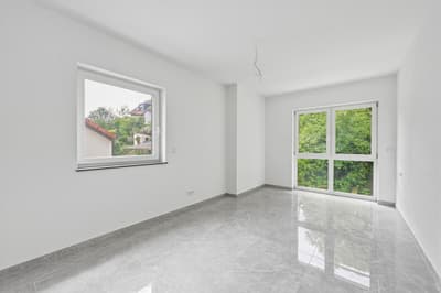 Bezugsfertiger KfW-55 Neubau in ruhiger Lage! Familienhaus mit Garten und viel Platz — Bild 15