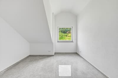 Bezugsfertiger KfW-55 Neubau in ruhiger Lage! Familienhaus mit Garten und viel Platz — Bild 17