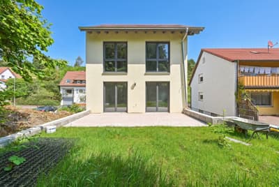 Bezugsfertiger KfW-55 Neubau in ruhiger Lage! Familienhaus mit Garten und viel Platz — Bild 19