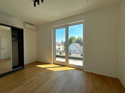 Stylische 2,5-Zimmer Penthouse-Wohnung in erstklassiger Lage zu vermieten! — Bild 7